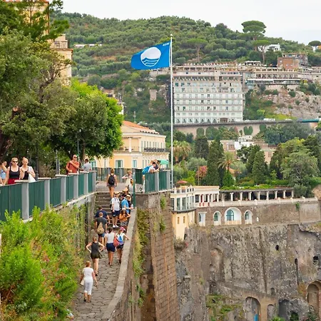 Konukevi Rooms For Relax In Sorrento *