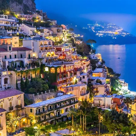 Rooms For Relax In Sorrento Konukevi *