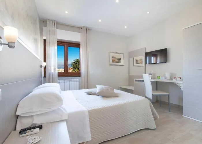 Гостевой дом Rooms For Relax In Sorrento